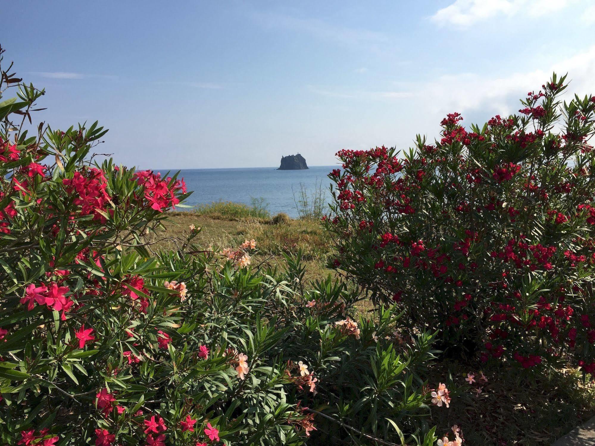 Pensione La Nassa Stromboli Exterior photo